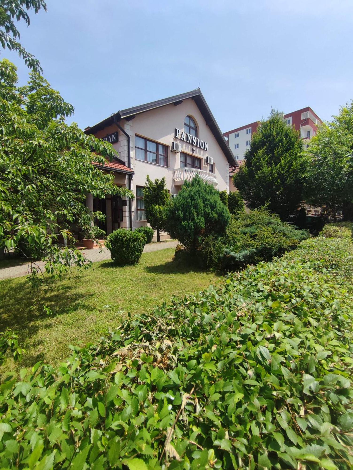 Bed and Breakfast Pansion Kamin Lukavica Exterior foto