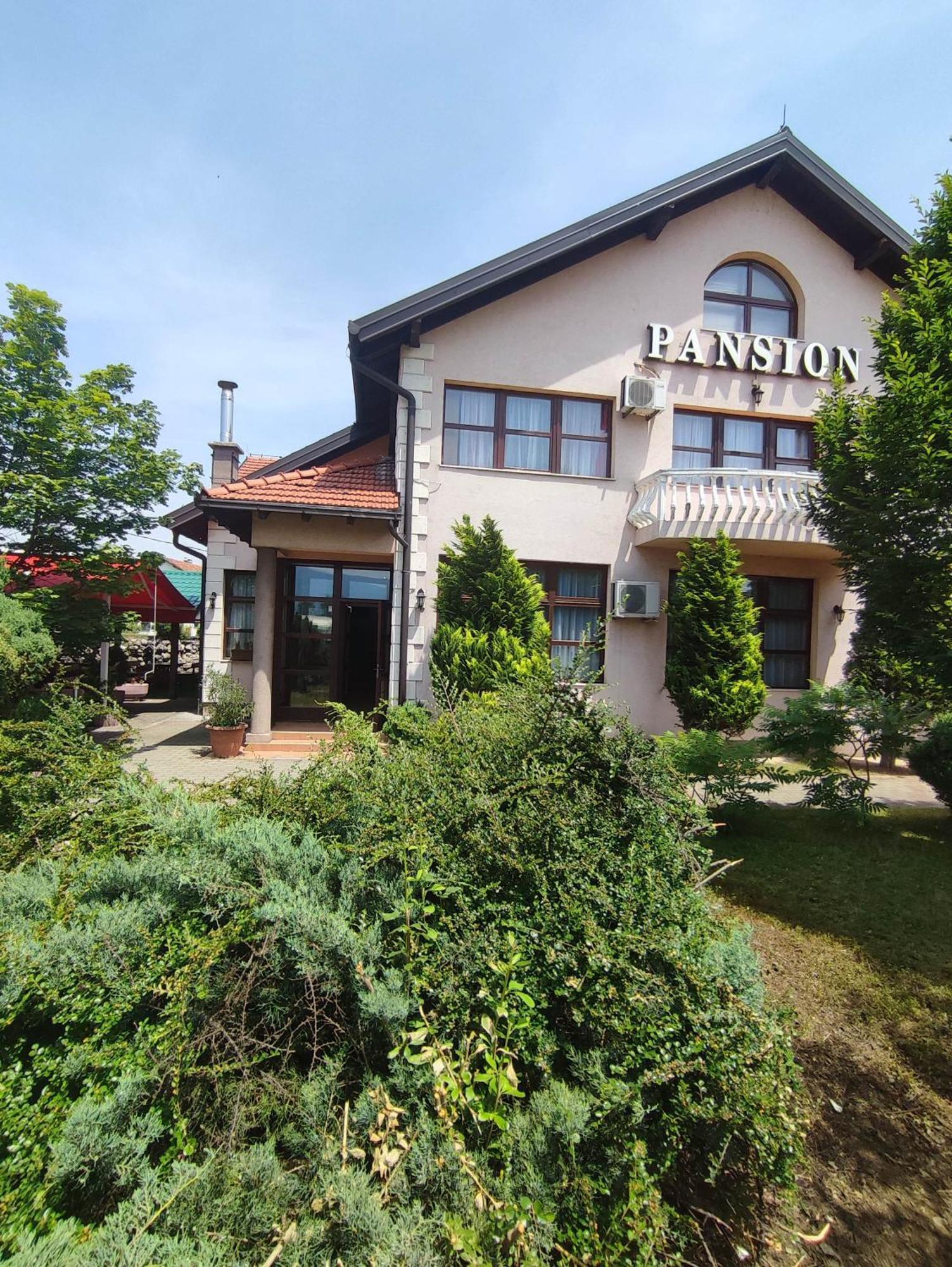 Bed and Breakfast Pansion Kamin Lukavica Exterior foto
