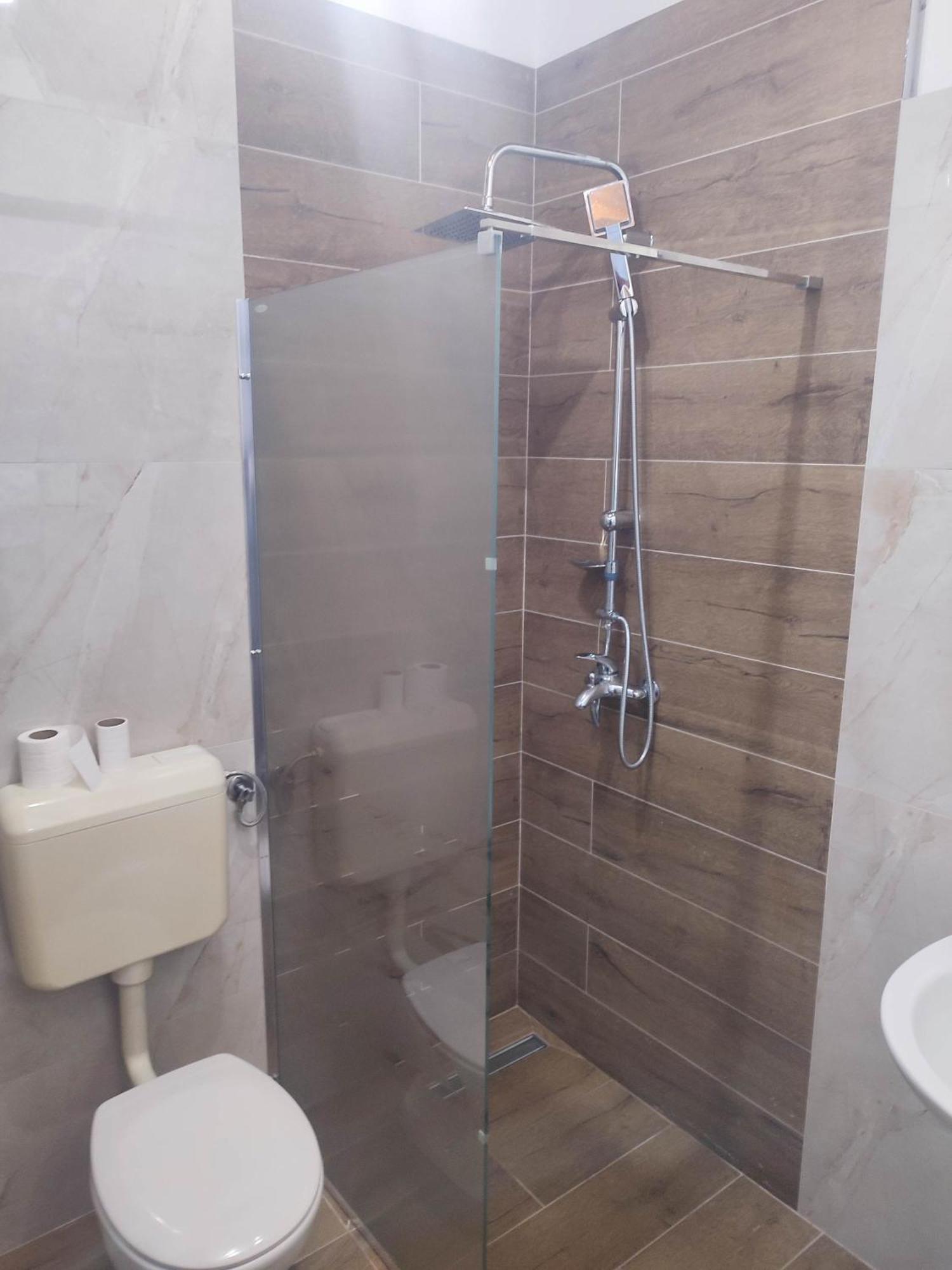 Bed and Breakfast Pansion Kamin Lukavica Exterior foto