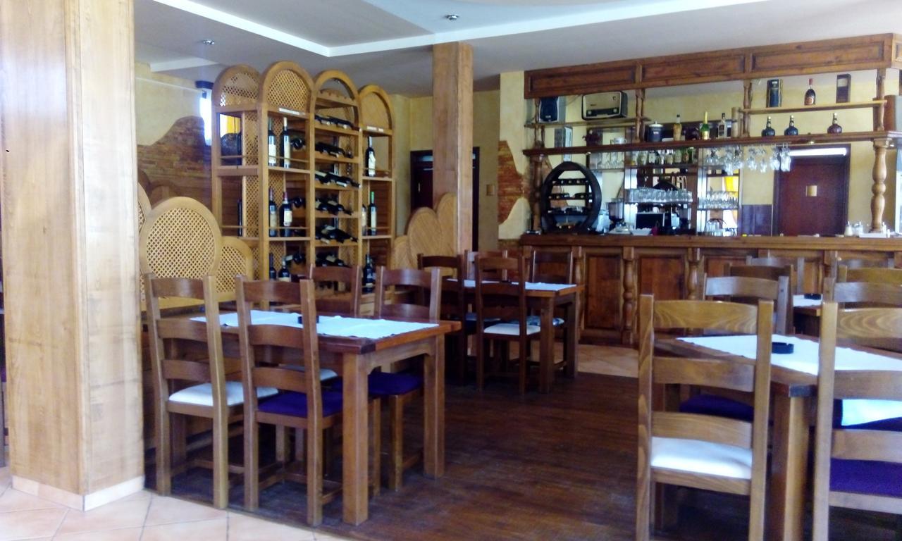 Bed and Breakfast Pansion Kamin Lukavica Exterior foto